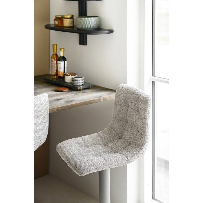 Bāra krēsls MIDDELFART — Pelēks audums, pelēkas kājas Bāra krēsls MIDDELFART — Pelēks audums, pelēkas kājas